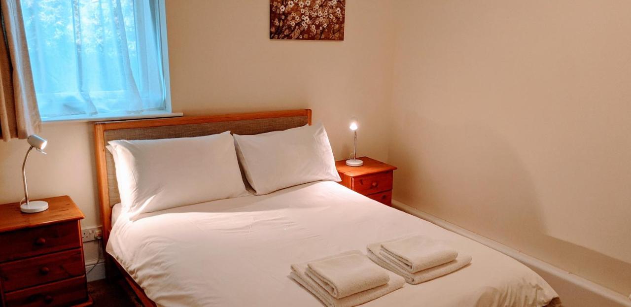 Ivybridge Guesthouse フィッシュガード エクステリア 写真