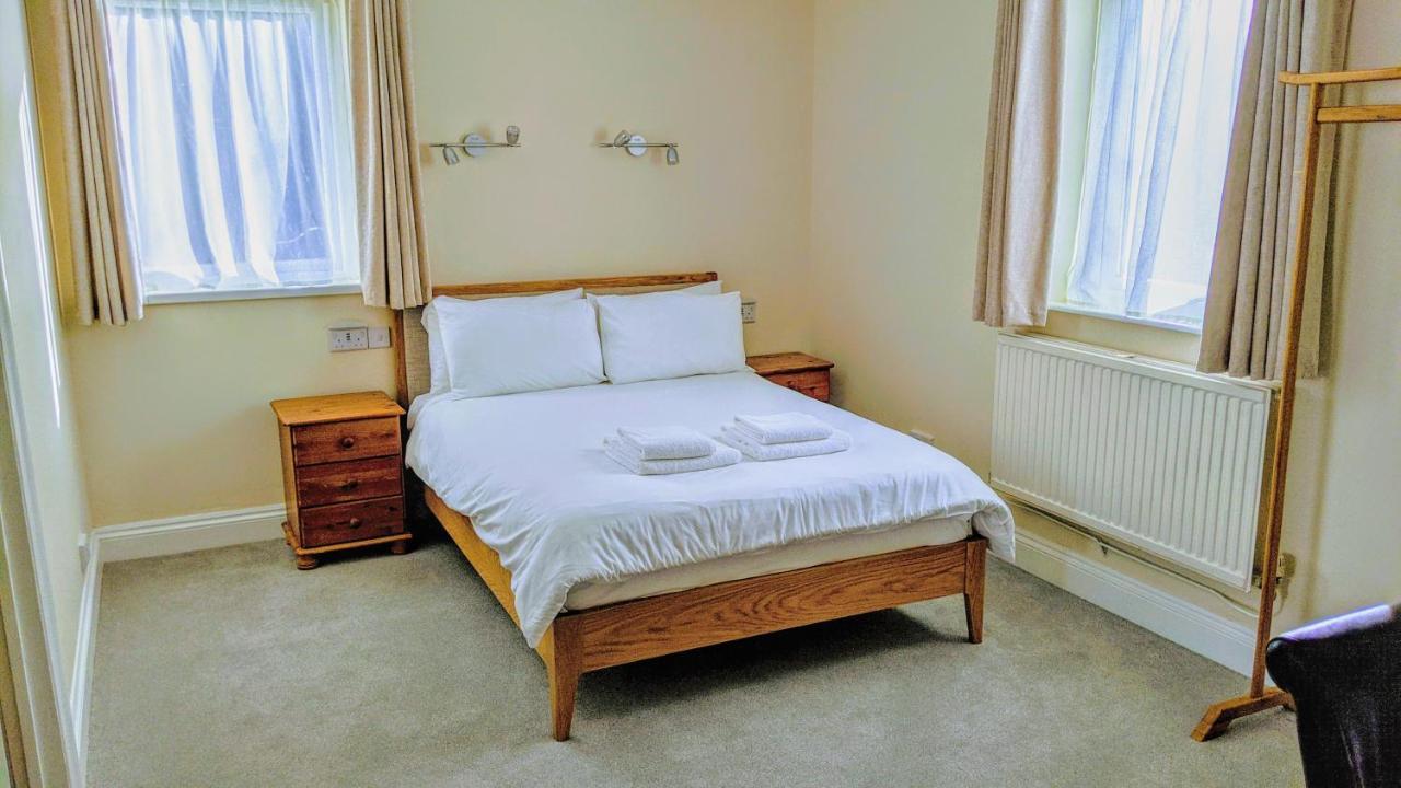 Ivybridge Guesthouse フィッシュガード エクステリア 写真