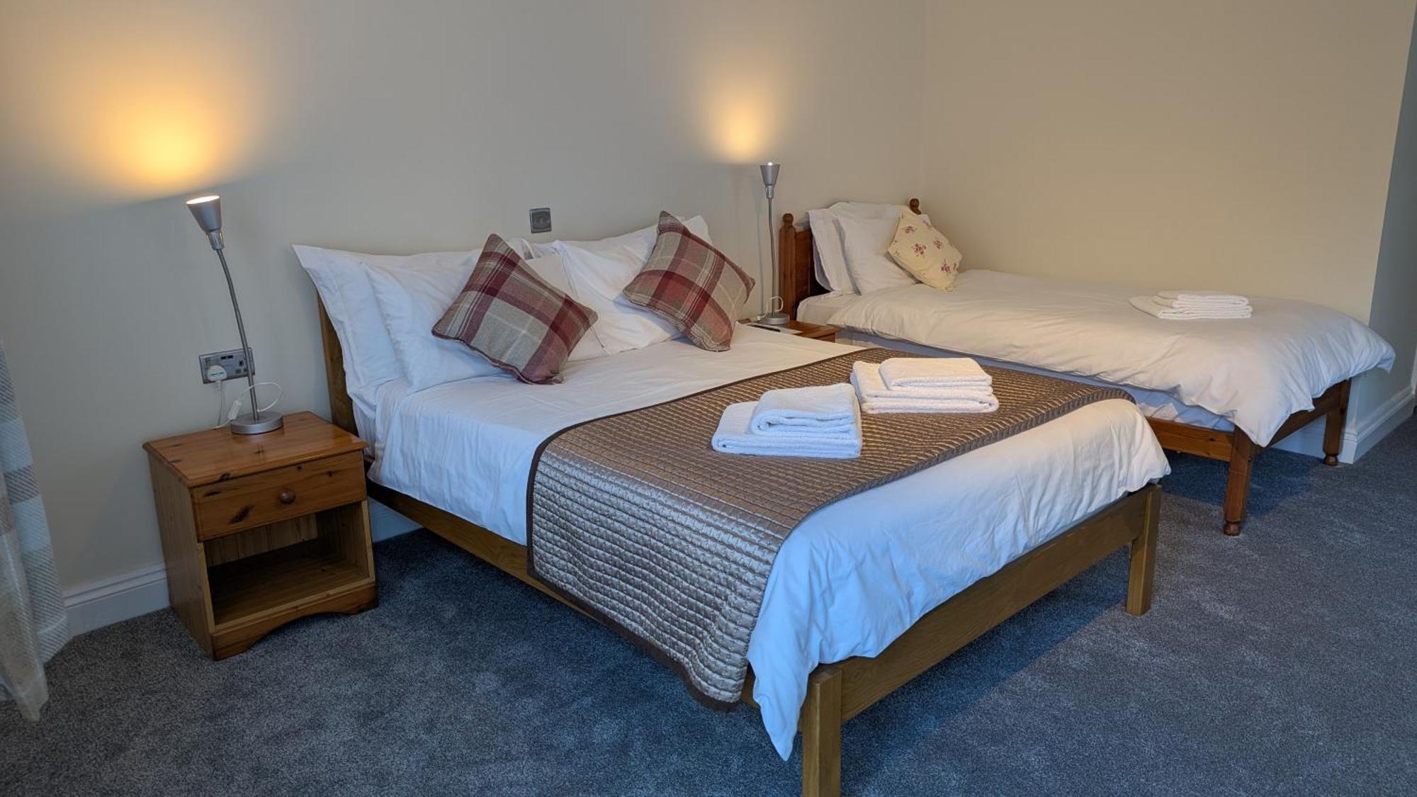 Ivybridge Guesthouse フィッシュガード エクステリア 写真